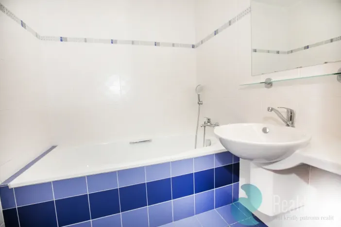 Prodej bytu 3+1, Praha, Brandlova, 67 m2