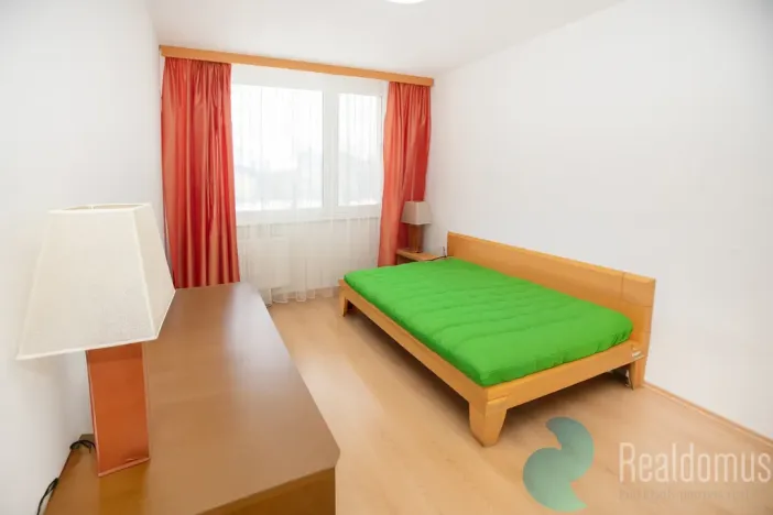 Prodej bytu 3+1, Praha, Brandlova, 67 m2