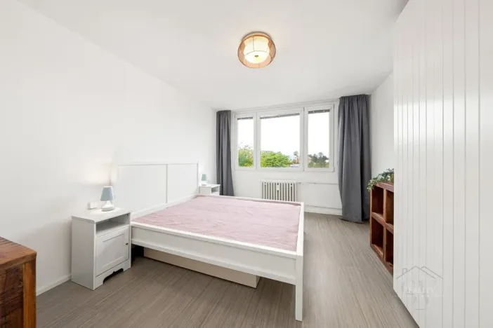 Pronájem bytu 3+kk, Praha - Žižkov, U kněžské louky, 67 m2