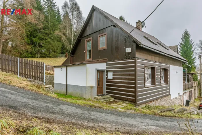 Prodej rodinného domu, Desná - Desná II, K Parlamentu, 180 m2