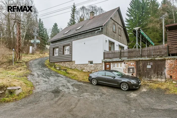 Prodej rodinného domu, Desná - Desná II, K Parlamentu, 180 m2