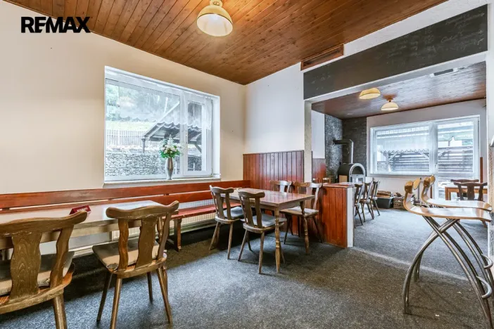 Prodej rodinného domu, Desná - Desná II, K Parlamentu, 180 m2