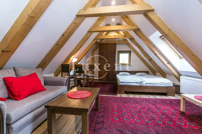 Pronájem bytu 1+kk, Praha - Malá Strana, Mostecká, 35 m2