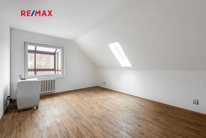 Prodej vily, Měchenice, Hlavní, 330 m2