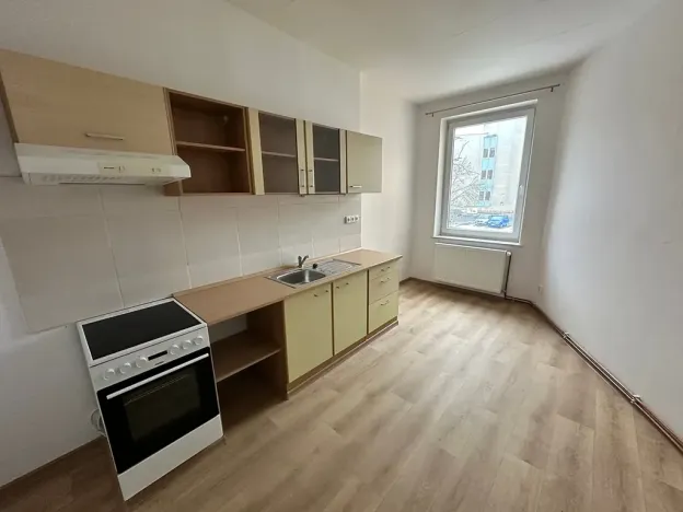 Pronájem bytu 1+1, Děčín, Podmokelská, 40 m2