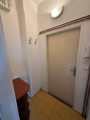 Pronájem bytu 2+1, Děčín, El. Krásnohorské, 47 m2