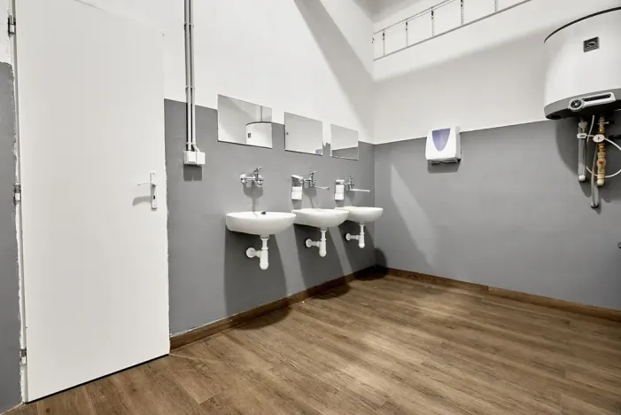 Pronájem skladu, Chodov, U Porcelánky, 11000 m2