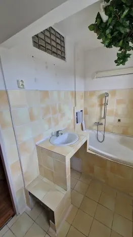 Pronájem bytu 2+1, Dubí, Ruská, 60 m2