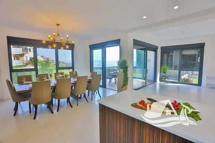 Prodej vily, Split, Chorvatsko, 300 m2