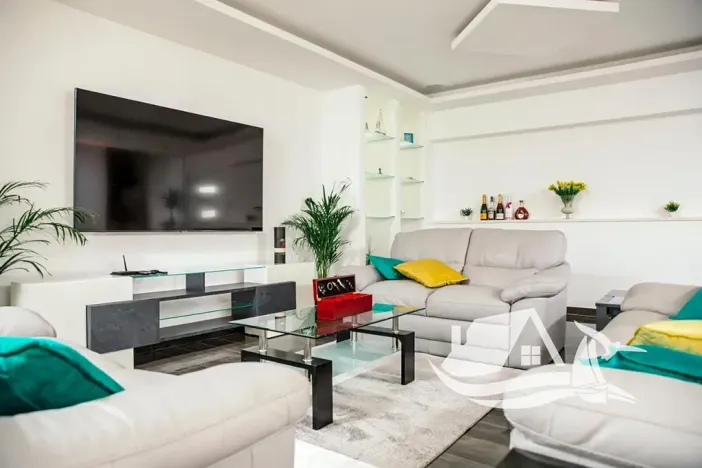 Prodej vily, Podstrana, Chorvatsko, 220 m2