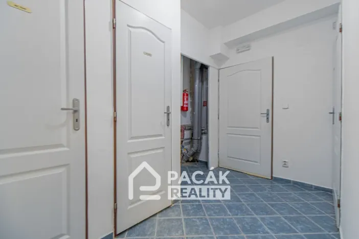 Prodej skladu, Olomouc, Jilemnického, 660 m2