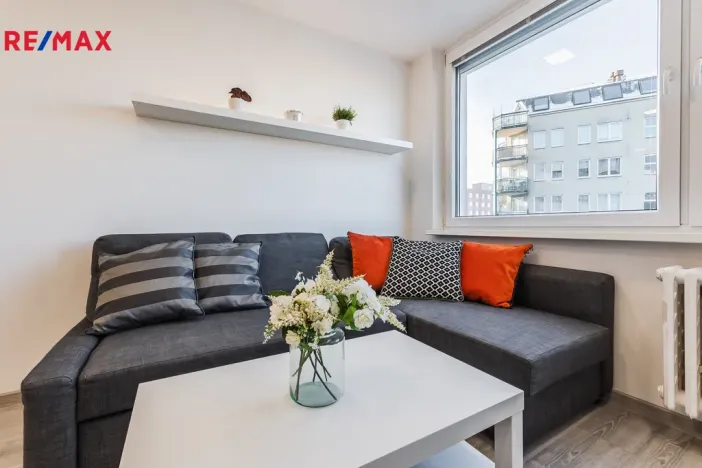 Prodej bytu 2+kk, Praha - Černý Most, Breitcetlova, 46 m2