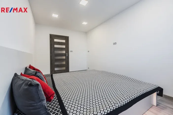 Prodej bytu 2+kk, Praha - Černý Most, Breitcetlova, 46 m2