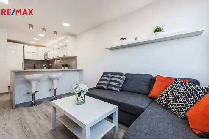 Prodej bytu 2+kk, Praha - Černý Most, Breitcetlova, 46 m2