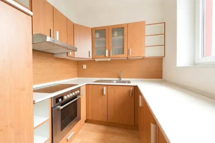 Pronájem bytu 2+kk, Jihlava, Poláčkova, 51 m2