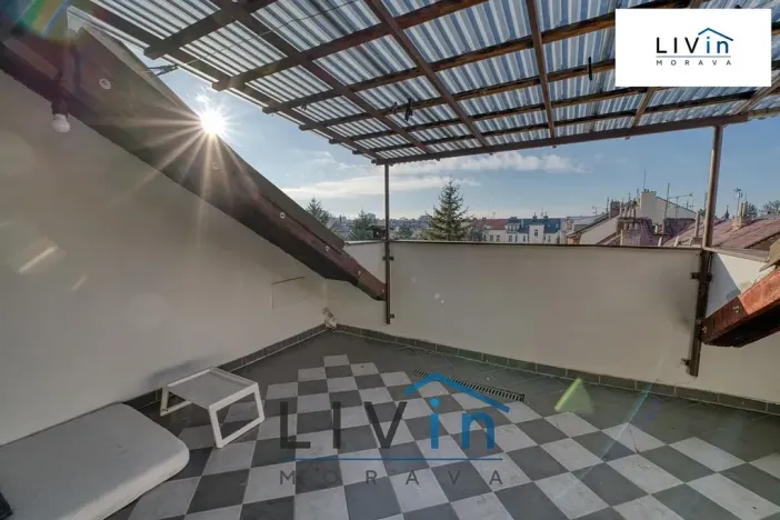 Pronájem bytu 1+kk, Olomouc, tř. Svornosti, 45 m2