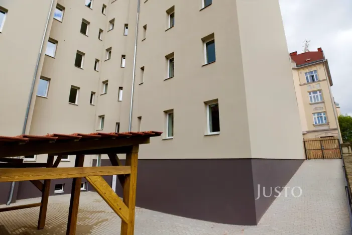 Pronájem bytu 2+1, Děčín, Plzeňská, 67 m2