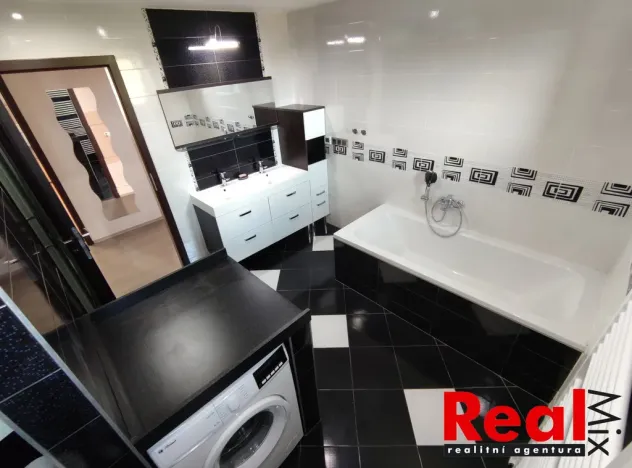 Pronájem bytu 4+kk, Rajhradice, Hlavní, 102 m2