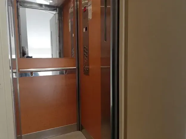 Pronájem bytu 2+1, Praha - Žižkov, Roháčova, 80 m2