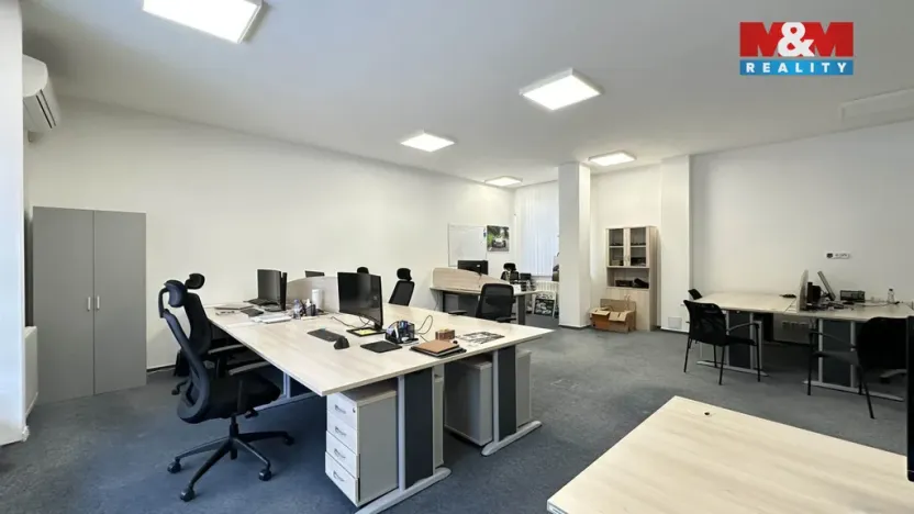 Pronájem kanceláře, Mladá Boleslav, Koněvova, 405 m2