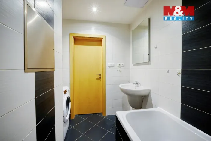 Prodej bytu 1+kk, Praha - Pitkovice, Májovková, 36 m2