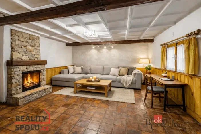 Prodej chaty, Týn nad Vltavou - Hněvkovice na levém břehu Vltavy, 80 m2