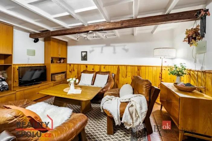 Prodej chaty, Týn nad Vltavou - Hněvkovice na levém břehu Vltavy, 80 m2