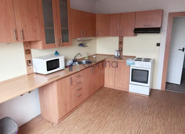 Pronájem bytu 3+1, Praha, Čenětická, 72 m2