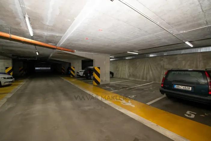 Pronájem bytu 1+kk, Praha - Liboc, Naardenská, 46 m2