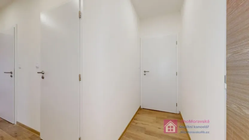 Pronájem bytu 4+kk, Břeclav - Charvátská Nová Ves, Na Valtické, 73 m2