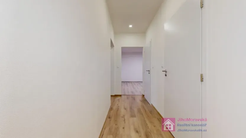 Pronájem bytu 4+kk, Břeclav - Charvátská Nová Ves, Na Valtické, 73 m2