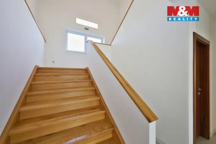 Prodej obchodního prostoru, Zbraslavice, 1381 m2