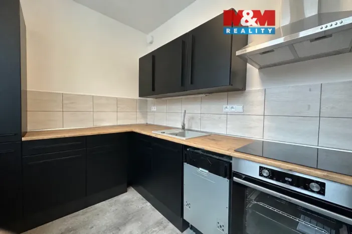 Pronájem bytu 2+1, Chomutov, Blatenská, 51 m2