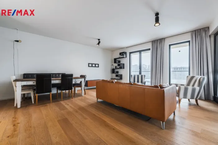 Pronájem bytu 3+kk, Praha - Libeň, Menclova, 96 m2