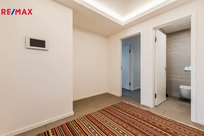 Pronájem bytu 3+kk, Praha - Libeň, Menclova, 96 m2