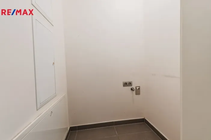 Pronájem bytu 3+kk, Praha - Libeň, Menclova, 96 m2