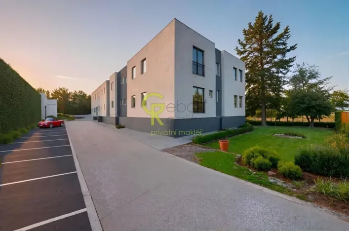 Prodej bytu 1+1, Skorkov - Otradovice, 43 m2