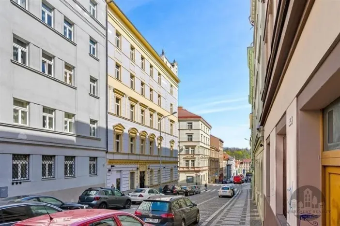 Pronájem bytu 3+1, Praha - Žižkov, Cimburkova, 65 m2