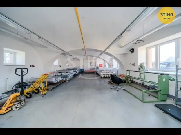 Pronájem skladu, Mankovice, 500 m2