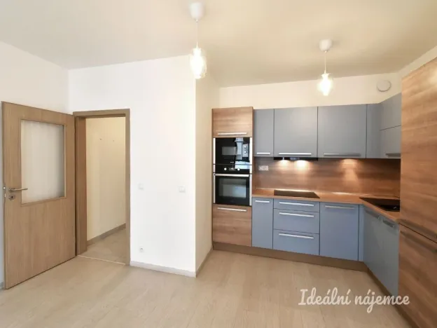 Pronájem bytu 2+kk, Praha - Libeň, Kurta Konráda, 61 m2