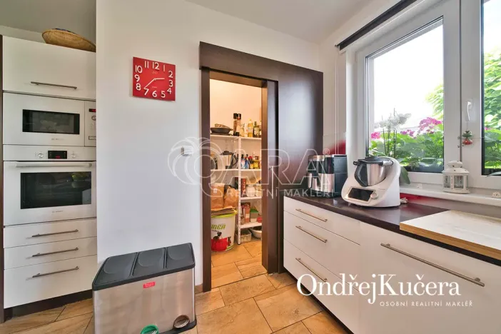 Prodej rodinného domu, Kostelec nad Labem, K Jahodovce, 140 m2