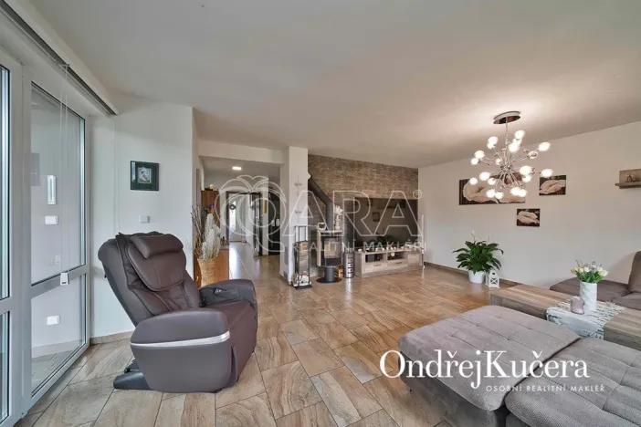 Prodej rodinného domu, Kostelec nad Labem, K Jahodovce, 140 m2