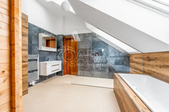 Pronájem vily, Roztoky, Nad vinicemi, 393 m2