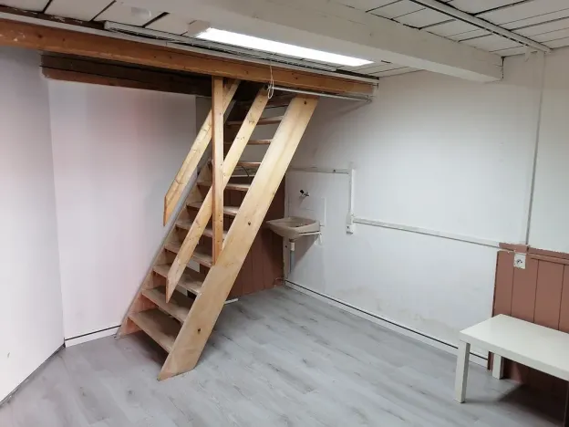 Pronájem obchodního prostoru, Kladno, Váňova, 35 m2