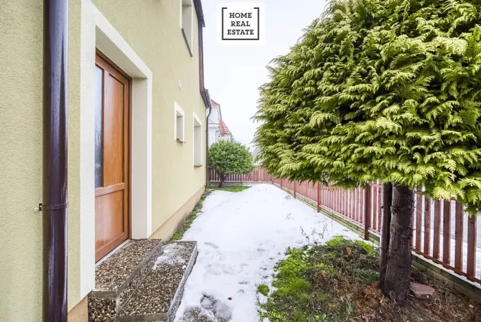 Pronájem rodinného domu, Praha - Dolní Měcholupy, U svornosti, 117 m2