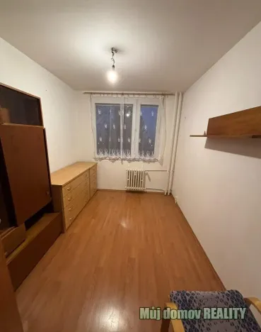 Pronájem bytu 2+kk, Praha - Kobylisy, Mirovická, 47 m2