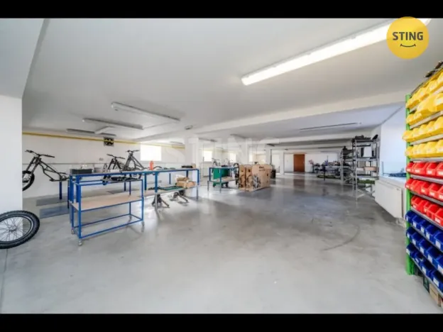 Pronájem skladu, Mankovice, 750 m2