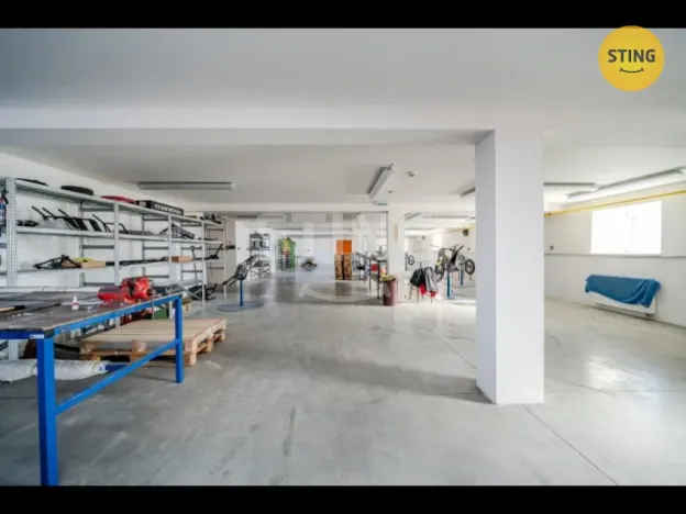 Pronájem skladu, Mankovice, 750 m2