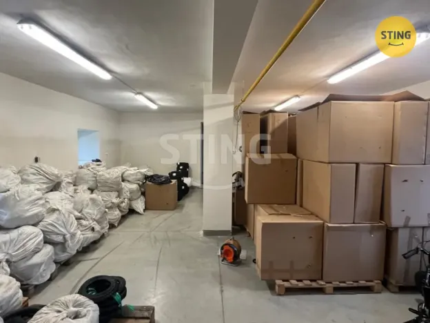 Pronájem skladu, Mankovice, 750 m2