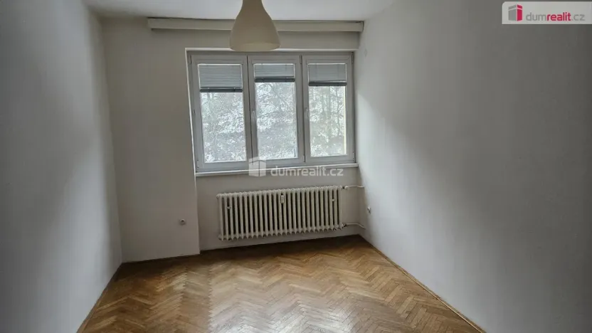 Pronájem bytu 2+1, Praha - Podolí, Podolská, 64 m2